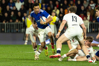 Grand chelem du XV de France U20 dans le tournoi des 6 nations après la victoire 31-28 contre l'Angleterre au Stade Marcel Deflandre de La Rochelle
