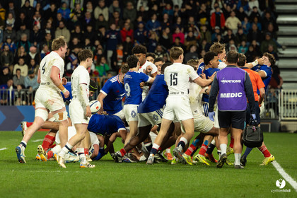 Grand chelem du XV de France U20 dans le tournoi des 6 nations après la victoire 31-28 contre l'Angleterre au Stade Marcel Deflandre de La Rochelle