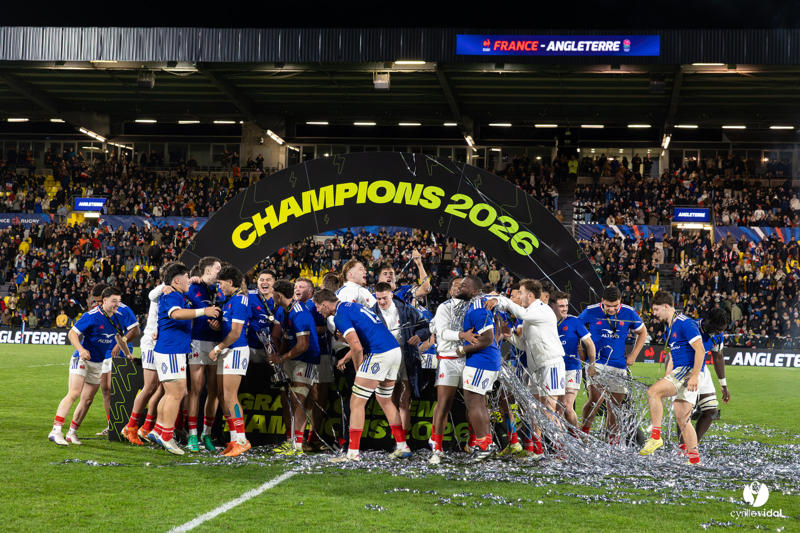 Grand chelem du XV de France U20 dans le tournoi des 6 nations après la victoire 31-28 contre l'Angleterre au Stade Marcel Deflandre de La Rochelle