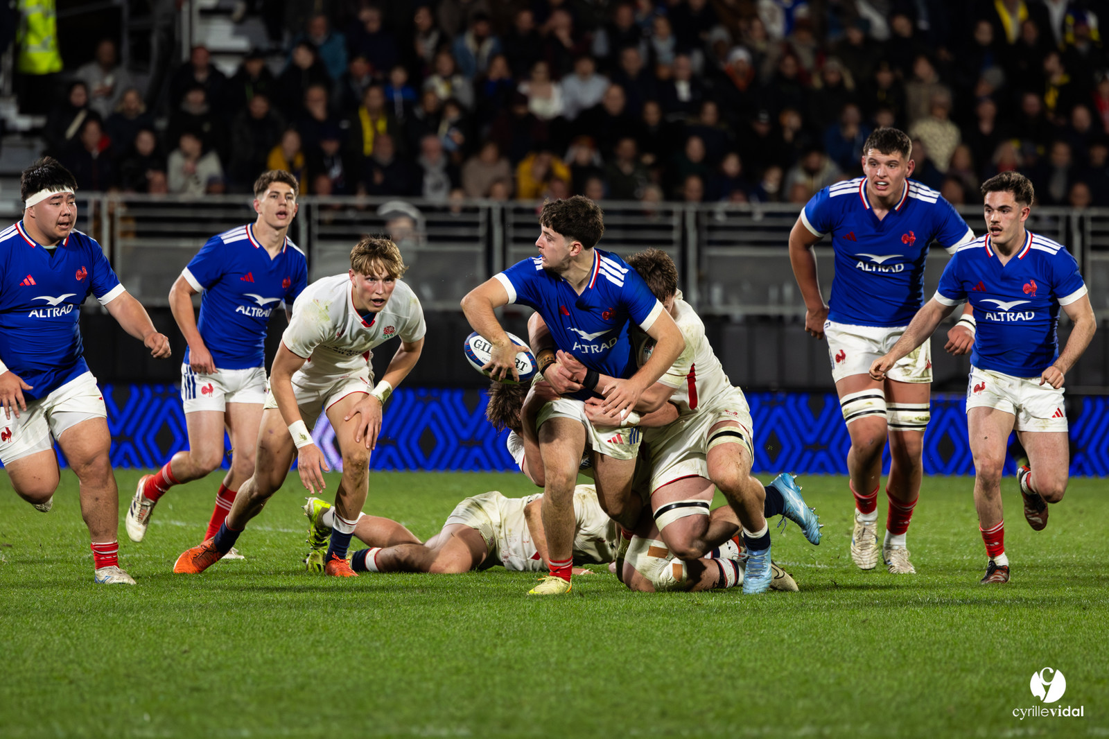 Grand chelem du XV de France U20 dans le tournoi des 6 nations après la victoire 31-28 contre l'Angleterre au Stade Marcel Deflandre de La Rochelle