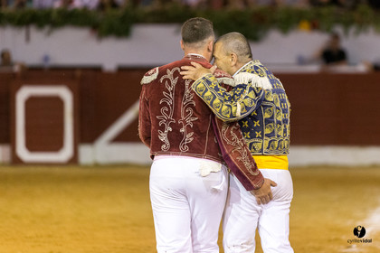 Aire sur l'Adour course landaise génération Aturine