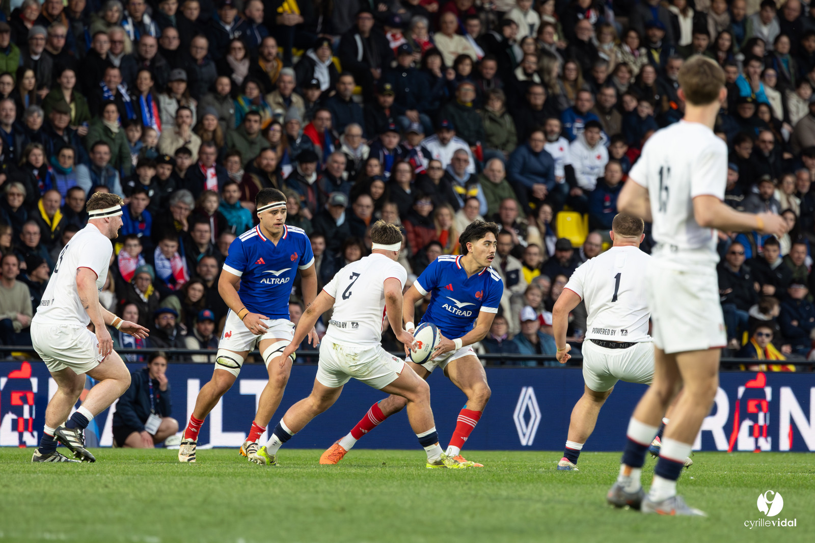 Grand chelem du XV de France U20 dans le tournoi des 6 nations après la victoire 31-28 contre l'Angleterre au Stade Marcel Deflandre de La Rochelle