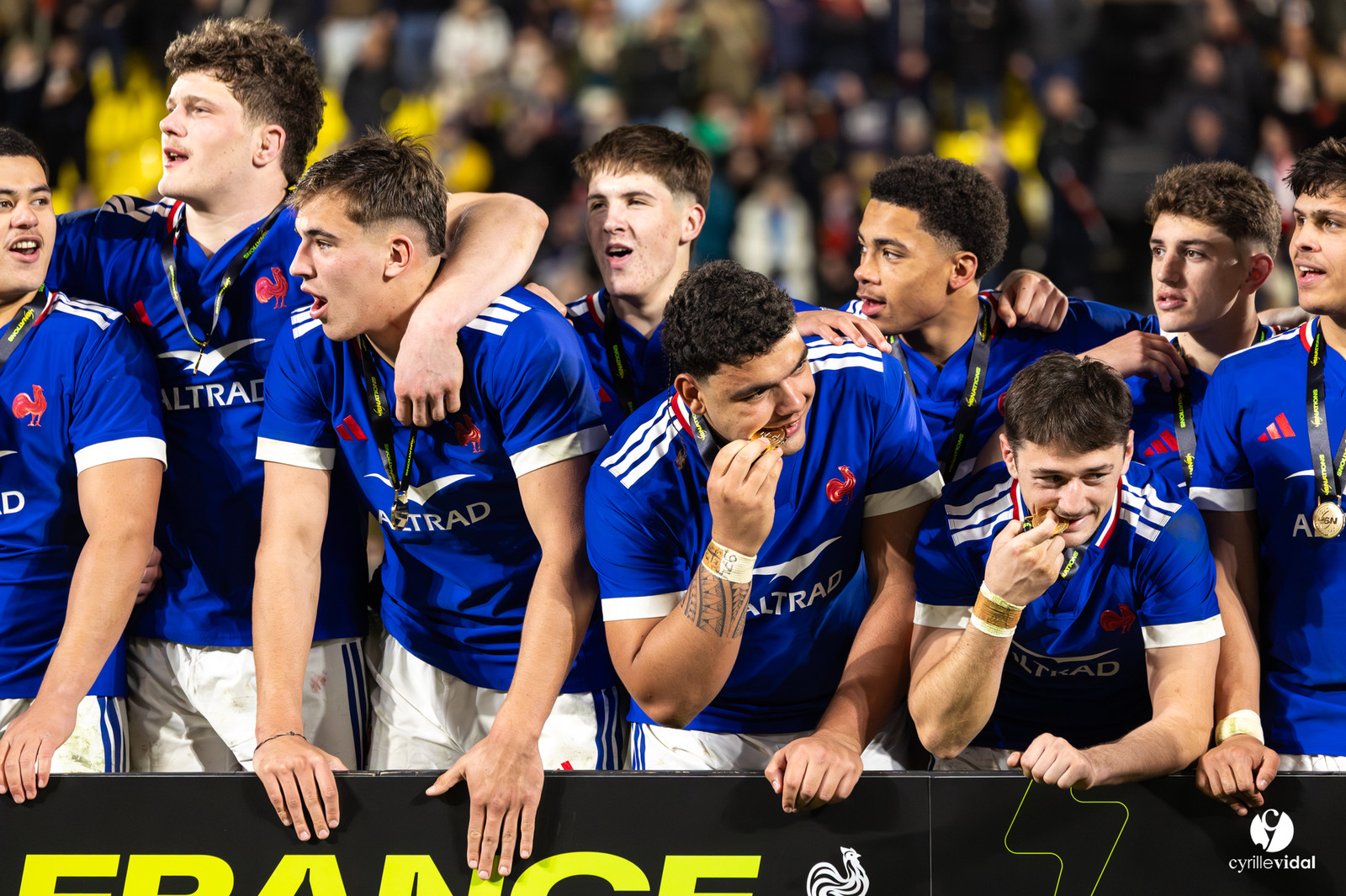 Grand chelem du XV de France U20 dans le tournoi des 6 nations après la victoire 31-28 contre l'Angleterre au Stade Marcel Deflandre de La Rochelle