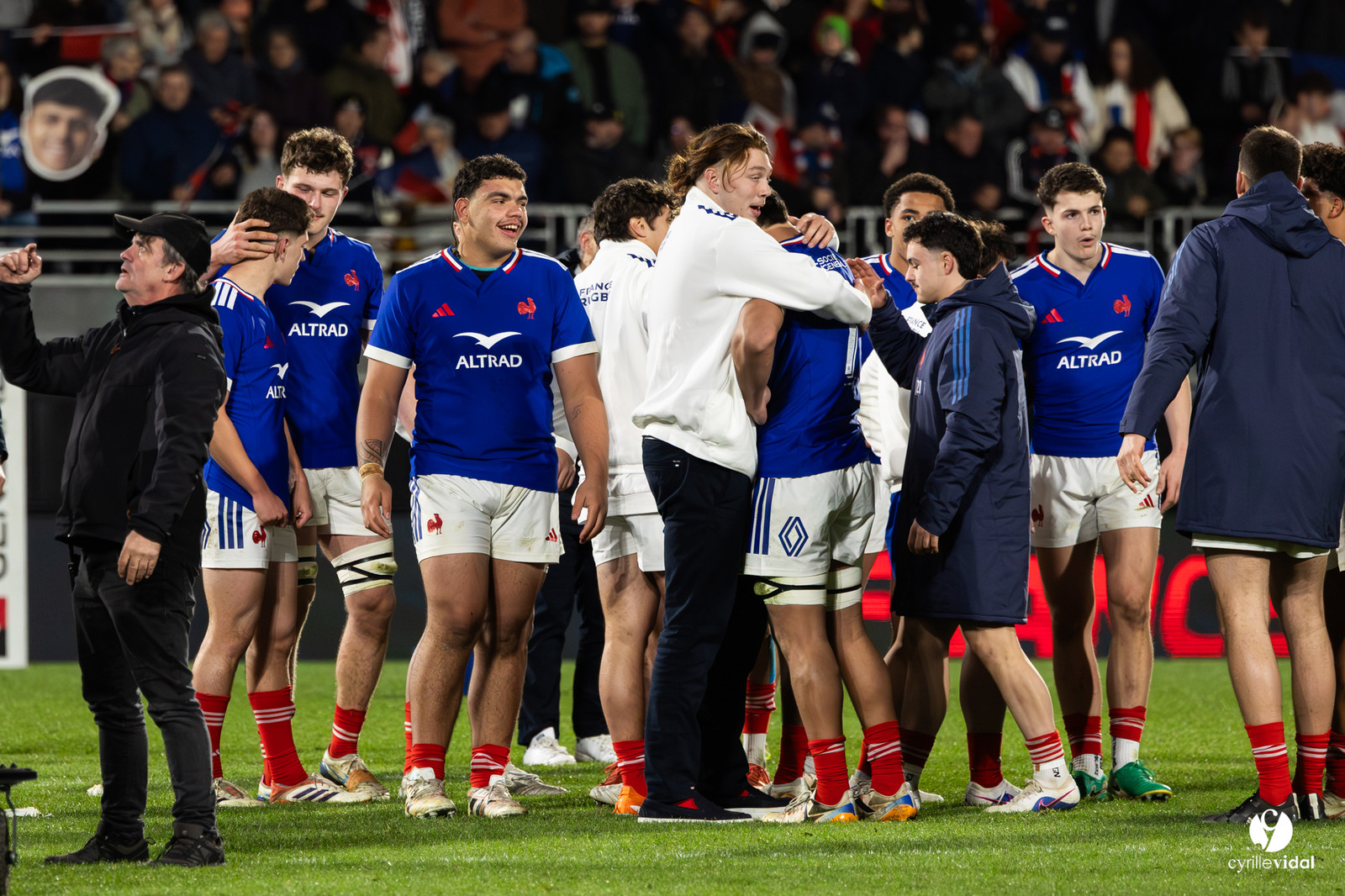 Grand chelem du XV de France U20 dans le tournoi des 6 nations après la victoire 31-28 contre l'Angleterre au Stade Marcel Deflandre de La Rochelle