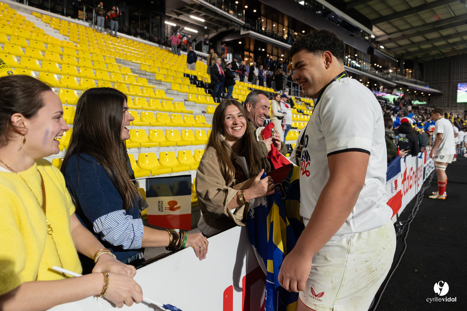 Grand chelem du XV de France U20 dans le tournoi des 6 nations après la victoire 31-28 contre l'Angleterre au Stade Marcel Deflandre de La Rochelle
