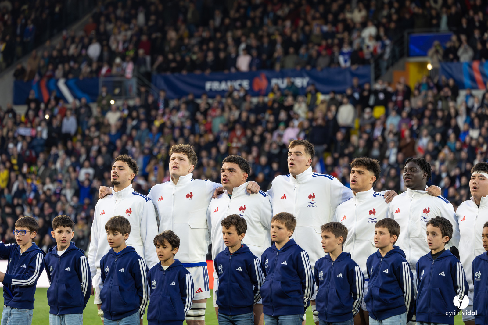 Grand chelem du XV de France U20 dans le tournoi des 6 nations après la victoire 31-28 contre l'Angleterre au Stade Marcel Deflandre de La Rochelle