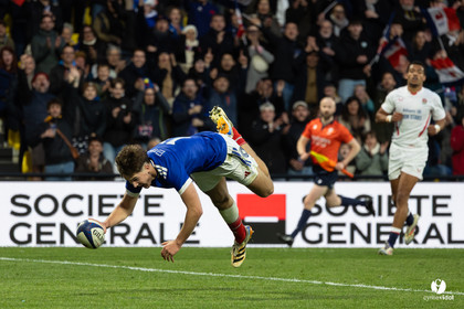 Grand chelem du XV de France U20 dans le tournoi des 6 nations après la victoire 31-28 contre l'Angleterre au Stade Marcel Deflandre de La Rochelle