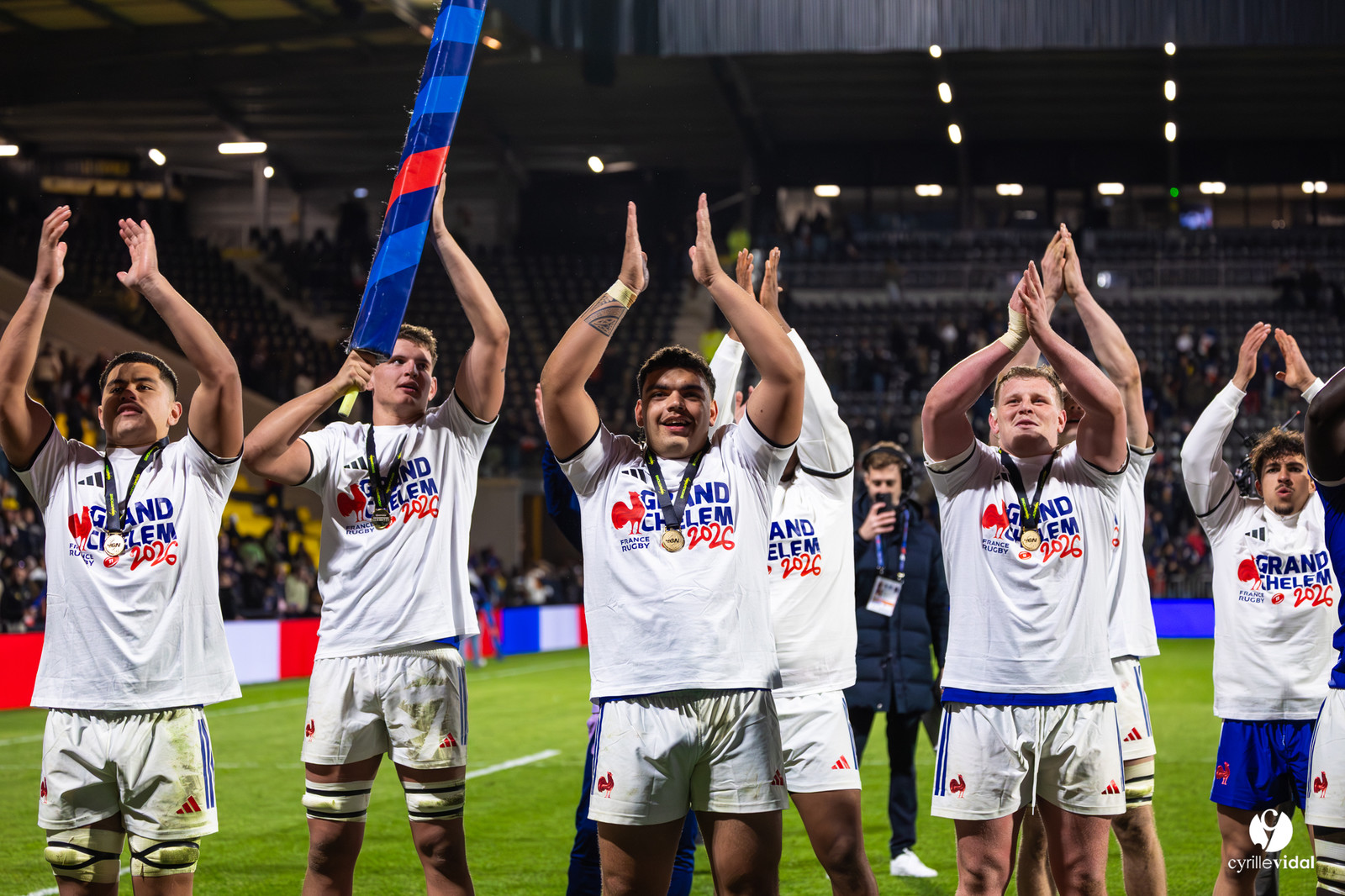 Grand chelem du XV de France U20 dans le tournoi des 6 nations après la victoire 31-28 contre l'Angleterre au Stade Marcel Deflandre de La Rochelle