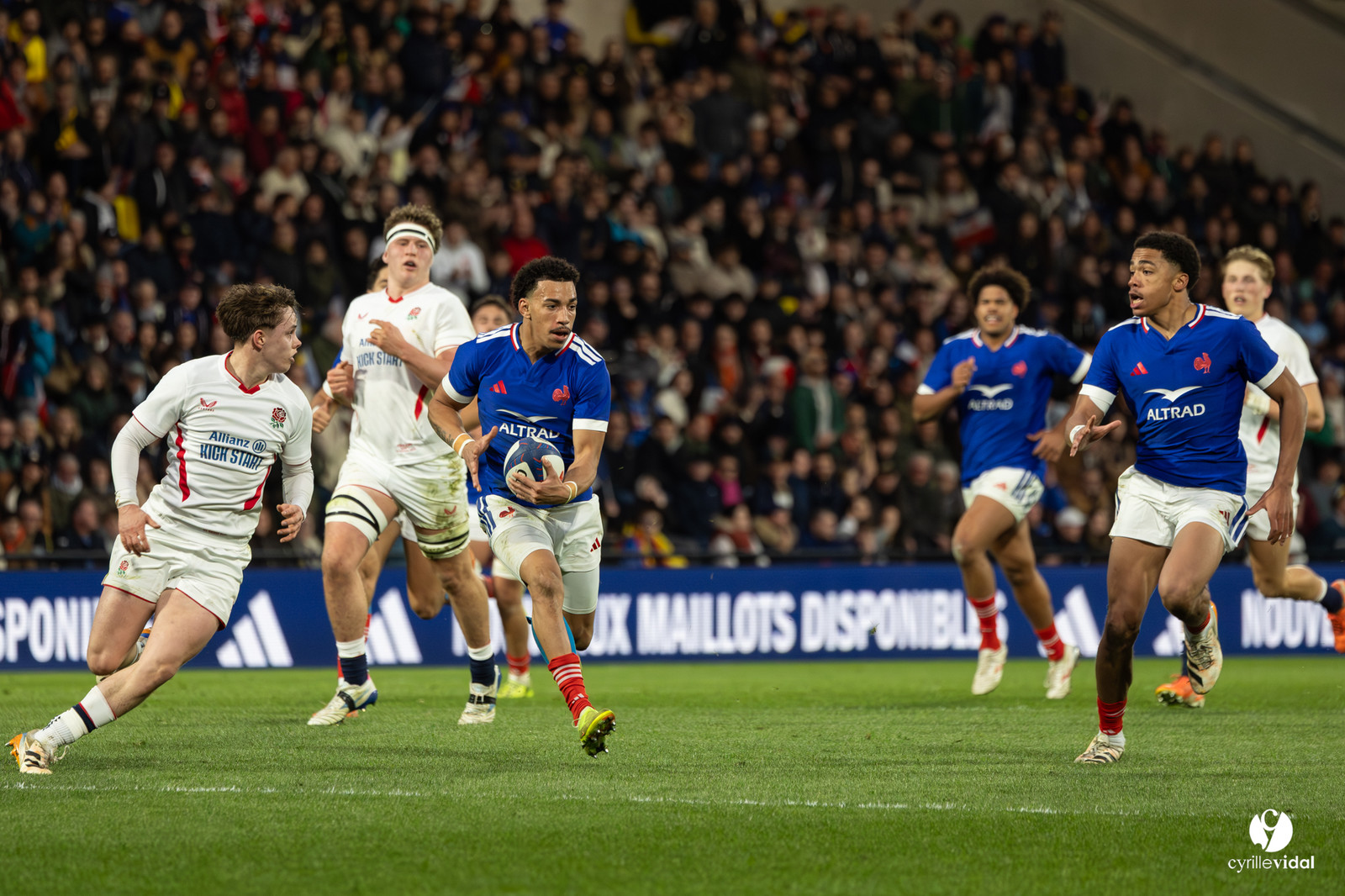 Grand chelem du XV de France U20 dans le tournoi des 6 nations après la victoire 31-28 contre l'Angleterre au Stade Marcel Deflandre de La Rochelle