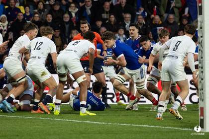 Grand chelem du XV de France U20 dans le tournoi des 6 nations après la victoire 31-28 contre l'Angleterre au Stade Marcel Deflandre de La Rochelle
