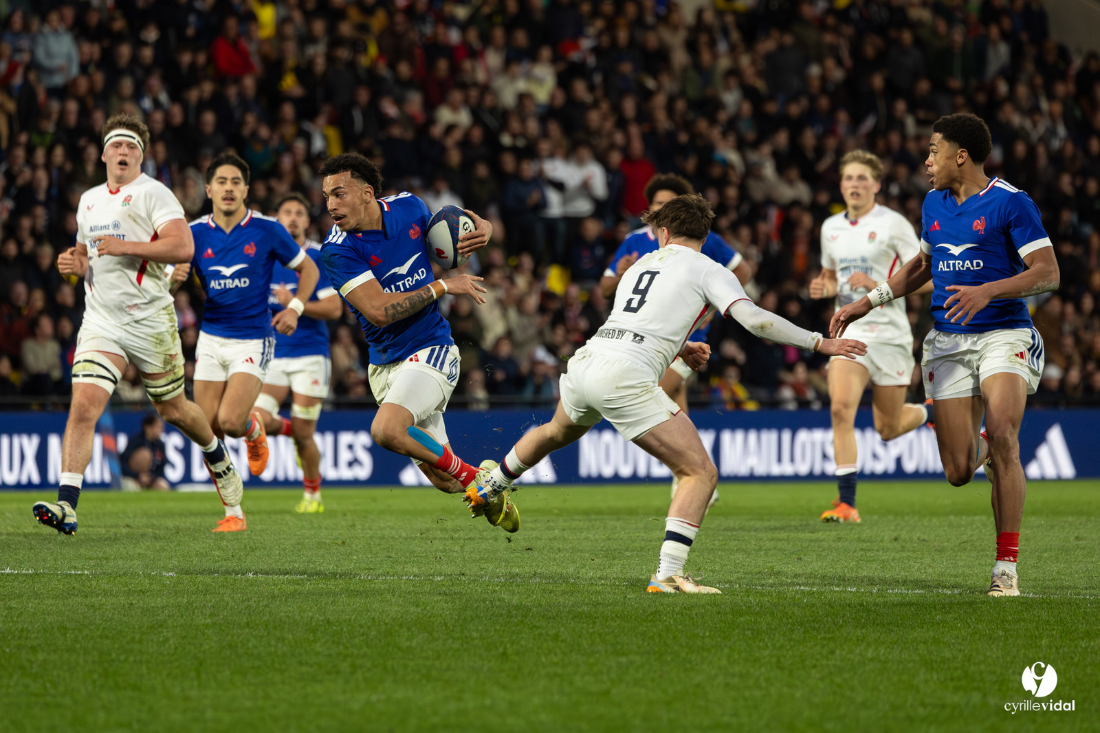 Grand chelem du XV de France U20 dans le tournoi des 6 nations après la victoire 31-28 contre l'Angleterre au Stade Marcel Deflandre de La Rochelle