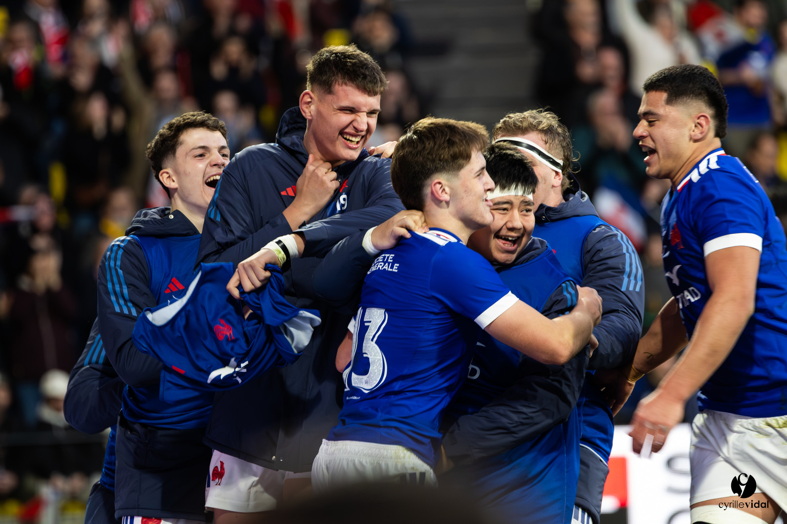 Grand chelem du XV de France U20 dans le tournoi des 6 nations après la victoire 31-28 contre l'Angleterre au Stade Marcel Deflandre de La Rochelle
