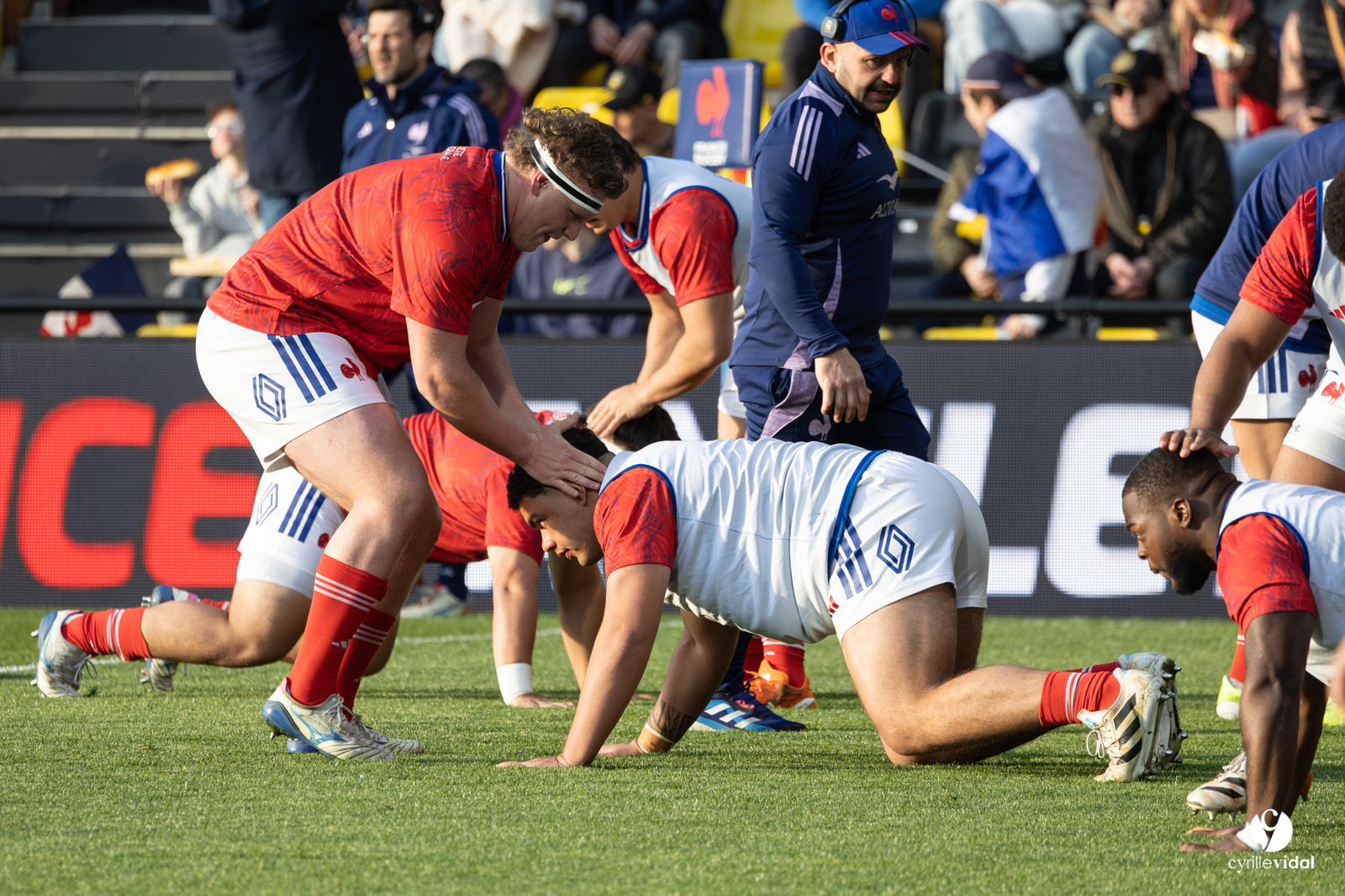 Grand chelem du XV de France U20 dans le tournoi des 6 nations après la victoire 31-28 contre l'Angleterre au Stade Marcel Deflandre de La Rochelle