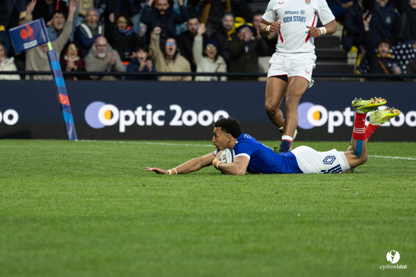 Grand chelem du XV de France U20 dans le tournoi des 6 nations après la victoire 31-28 contre l'Angleterre au Stade Marcel Deflandre de La Rochelle