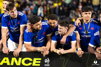 Grand chelem du XV de France U20 dans le tournoi des 6 nations après la victoire 31-28 contre l'Angleterre au Stade Marcel Deflandre de La Rochelle