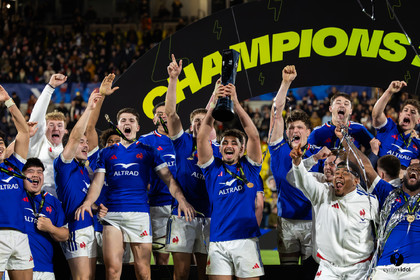 Grand chelem du XV de France U20 dans le tournoi des 6 nations après la victoire 31-28 contre l'Angleterre au Stade Marcel Deflandre de La Rochelle