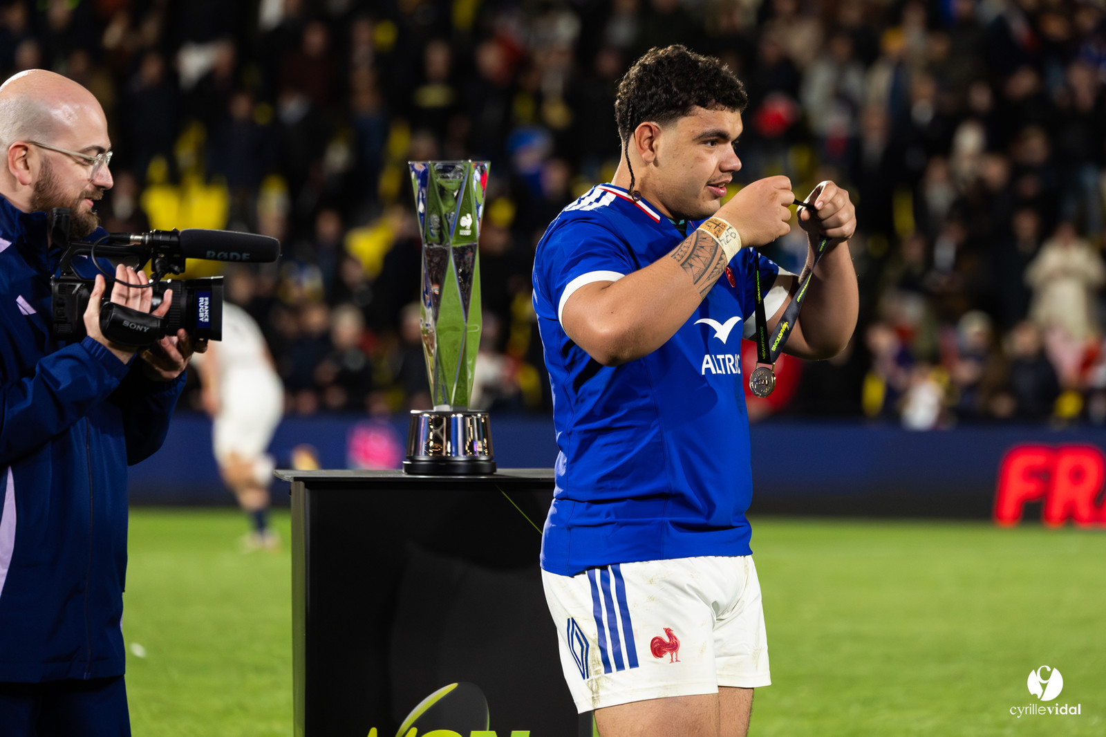 Grand chelem du XV de France U20 dans le tournoi des 6 nations après la victoire 31-28 contre l'Angleterre au Stade Marcel Deflandre de La Rochelle