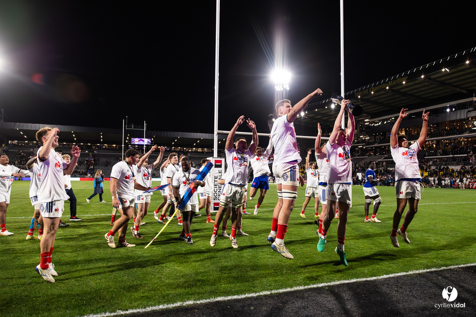 Grand chelem du XV de France U20 dans le tournoi des 6 nations après la victoire 31-28 contre l'Angleterre au Stade Marcel Deflandre de La Rochelle