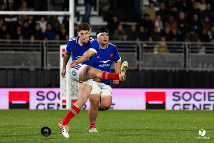 Grand chelem du XV de France U20 dans le tournoi des 6 nations après la victoire 31-28 contre l'Angleterre au Stade Marcel Deflandre de La Rochelle