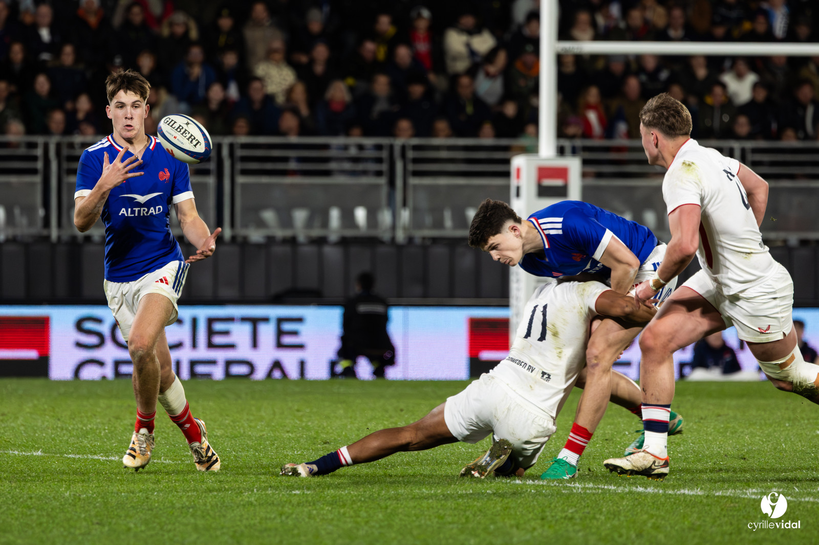 Grand chelem du XV de France U20 dans le tournoi des 6 nations après la victoire 31-28 contre l'Angleterre au Stade Marcel Deflandre de La Rochelle