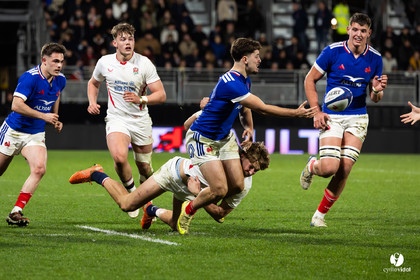 Grand chelem du XV de France U20 dans le tournoi des 6 nations après la victoire 31-28 contre l'Angleterre au Stade Marcel Deflandre de La Rochelle