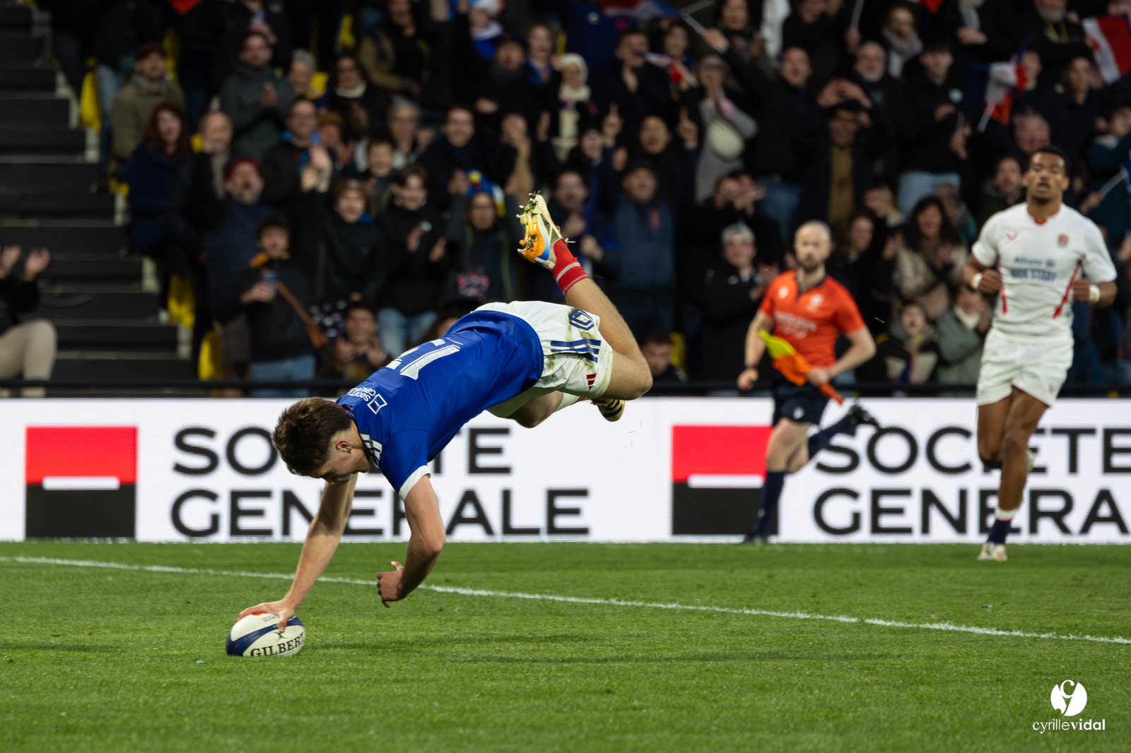 Grand chelem du XV de France U20 dans le tournoi des 6 nations après la victoire 31-28 contre l'Angleterre au Stade Marcel Deflandre de La Rochelle