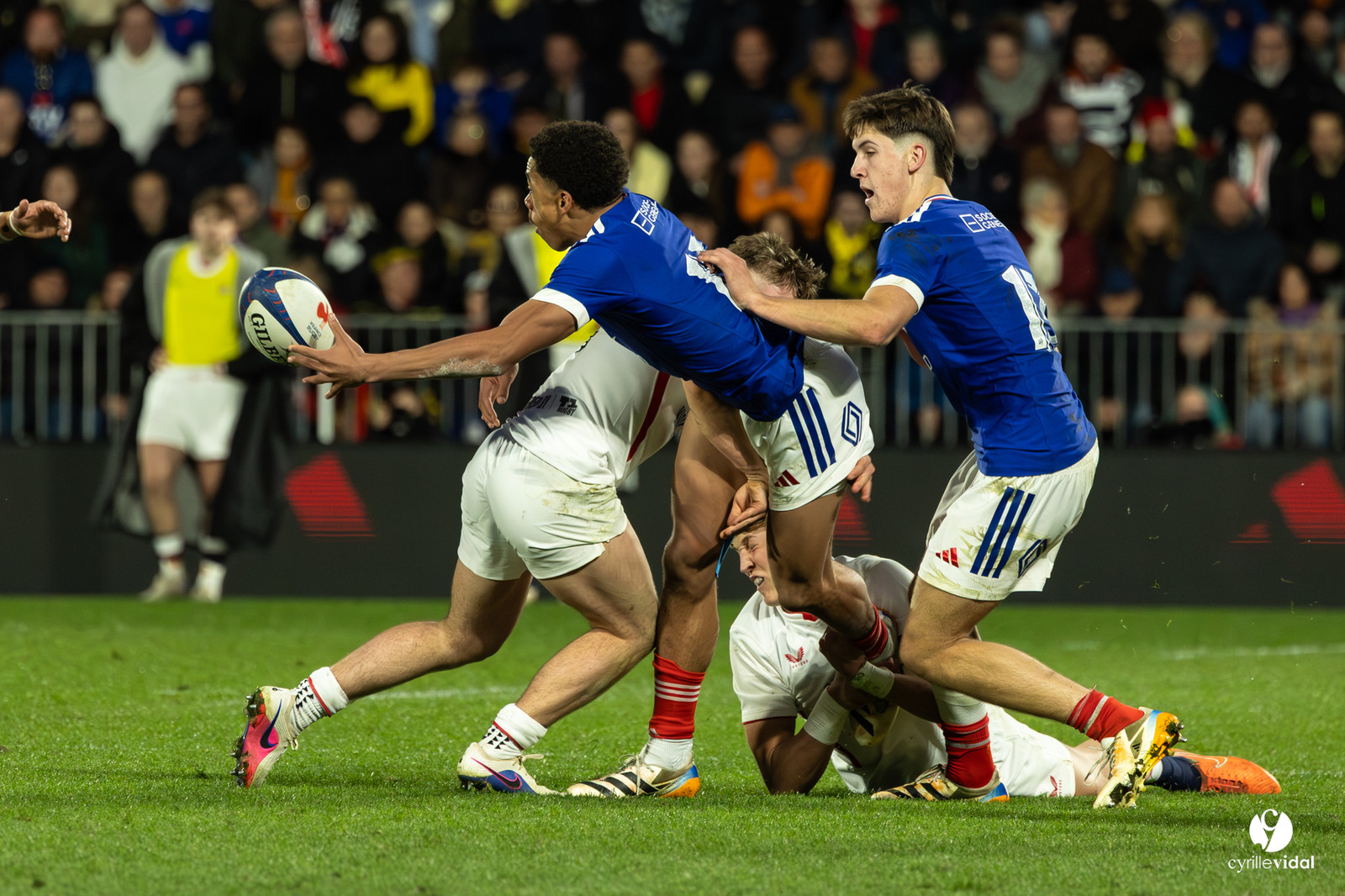 Grand chelem du XV de France U20 dans le tournoi des 6 nations après la victoire 31-28 contre l'Angleterre au Stade Marcel Deflandre de La Rochelle