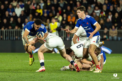 Grand chelem du XV de France U20 dans le tournoi des 6 nations après la victoire 31-28 contre l'Angleterre au Stade Marcel Deflandre de La Rochelle