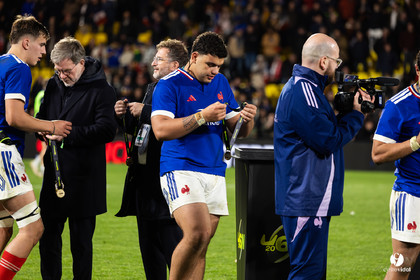 Grand chelem du XV de France U20 dans le tournoi des 6 nations après la victoire 31-28 contre l'Angleterre au Stade Marcel Deflandre de La Rochelle
