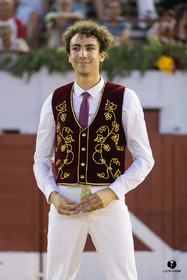 Aire sur l'Adour course landaise génération Aturine