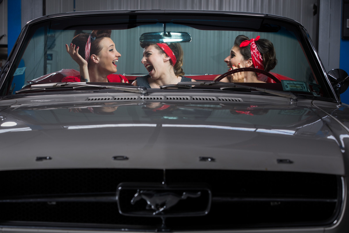 RETRO GARAGE shooting Pin-Up