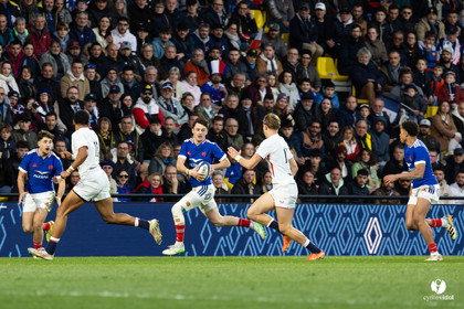 Grand chelem du XV de France U20 dans le tournoi des 6 nations après la victoire 31-28 contre l'Angleterre au Stade Marcel Deflandre de La Rochelle