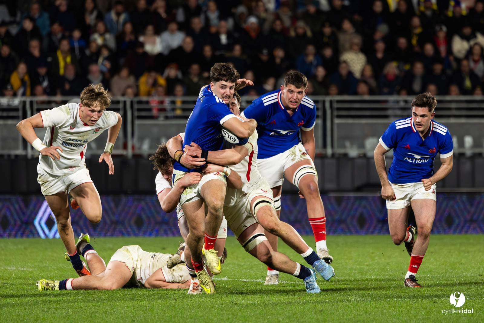 Grand chelem du XV de France U20 dans le tournoi des 6 nations après la victoire 31-28 contre l'Angleterre au Stade Marcel Deflandre de La Rochelle