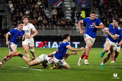 Grand chelem du XV de France U20 dans le tournoi des 6 nations après la victoire 31-28 contre l'Angleterre au Stade Marcel Deflandre de La Rochelle