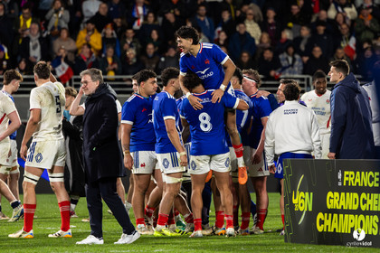 Grand chelem du XV de France U20 dans le tournoi des 6 nations après la victoire 31-28 contre l'Angleterre au Stade Marcel Deflandre de La Rochelle