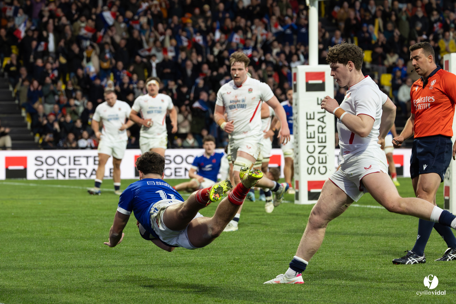 Grand chelem du XV de France U20 dans le tournoi des 6 nations après la victoire 31-28 contre l'Angleterre au Stade Marcel Deflandre de La Rochelle