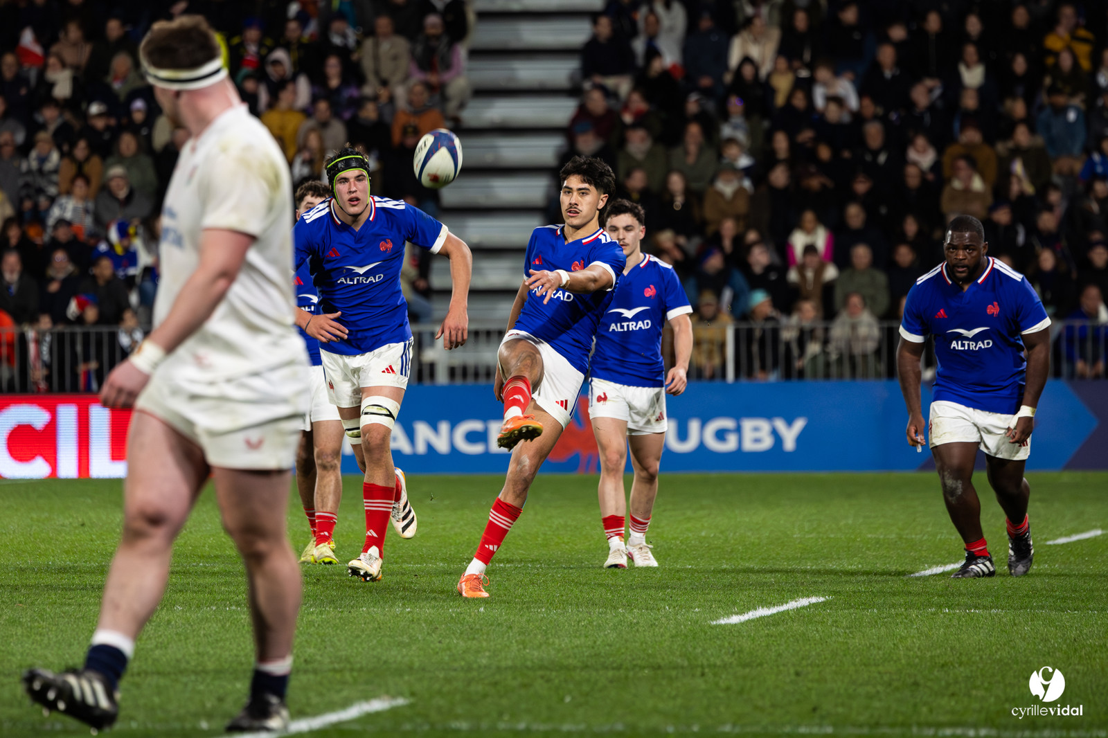 Grand chelem du XV de France U20 dans le tournoi des 6 nations après la victoire 31-28 contre l'Angleterre au Stade Marcel Deflandre de La Rochelle