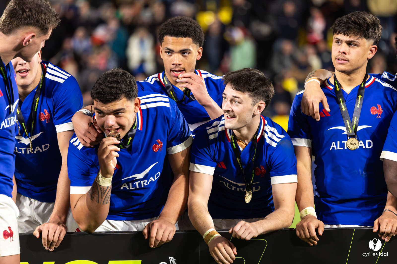 Grand chelem du XV de France U20 dans le tournoi des 6 nations après la victoire 31-28 contre l'Angleterre au Stade Marcel Deflandre de La Rochelle