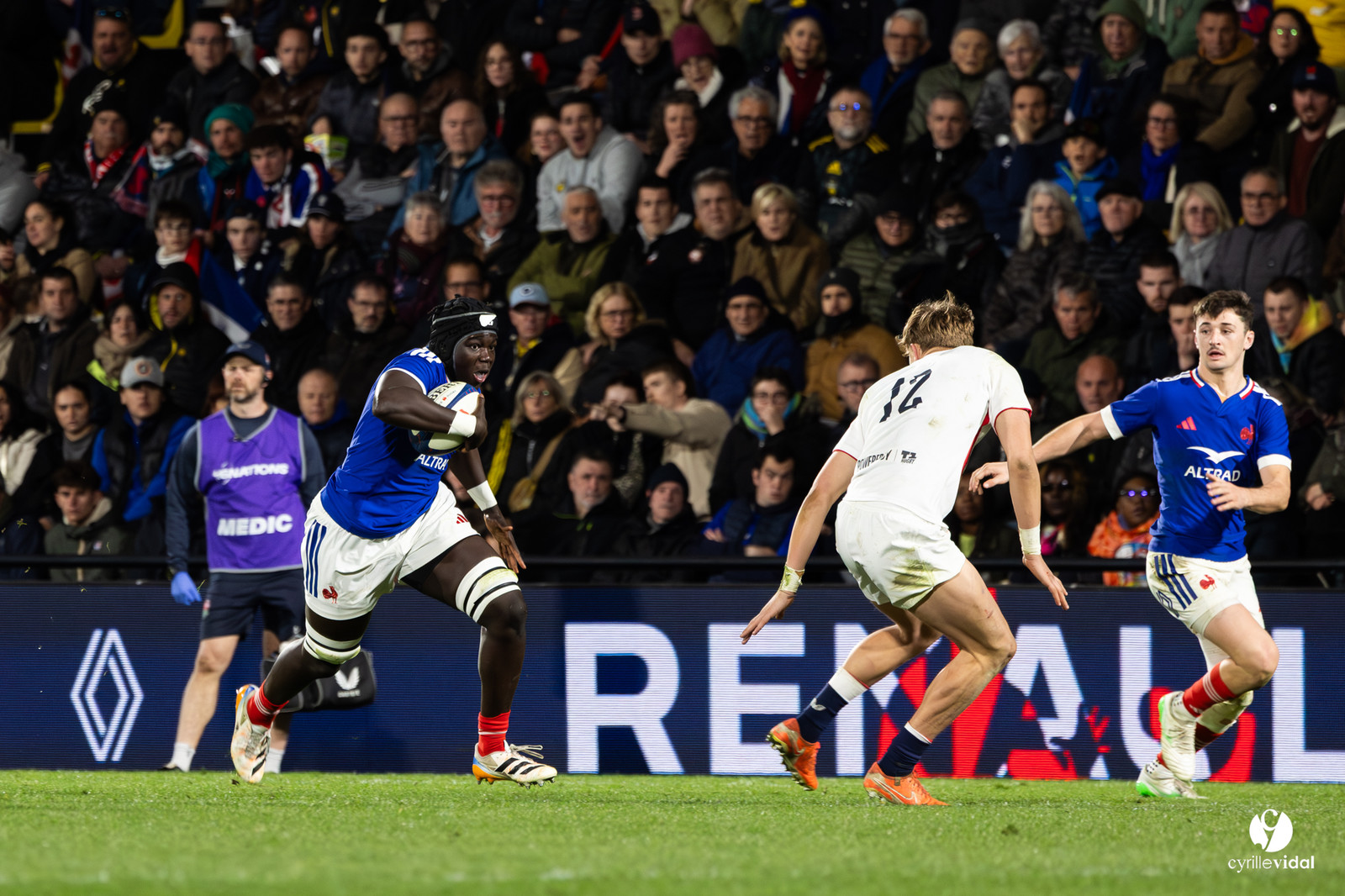 Grand chelem du XV de France U20 dans le tournoi des 6 nations après la victoire 31-28 contre l'Angleterre au Stade Marcel Deflandre de La Rochelle